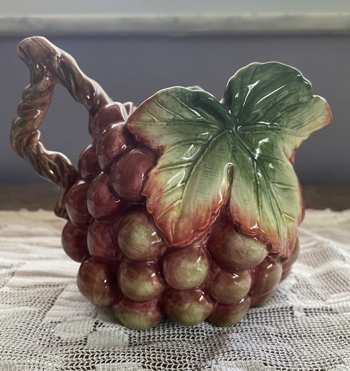 Fitz and Floyd Classics Country Gourmet Grape Cluster Creamer