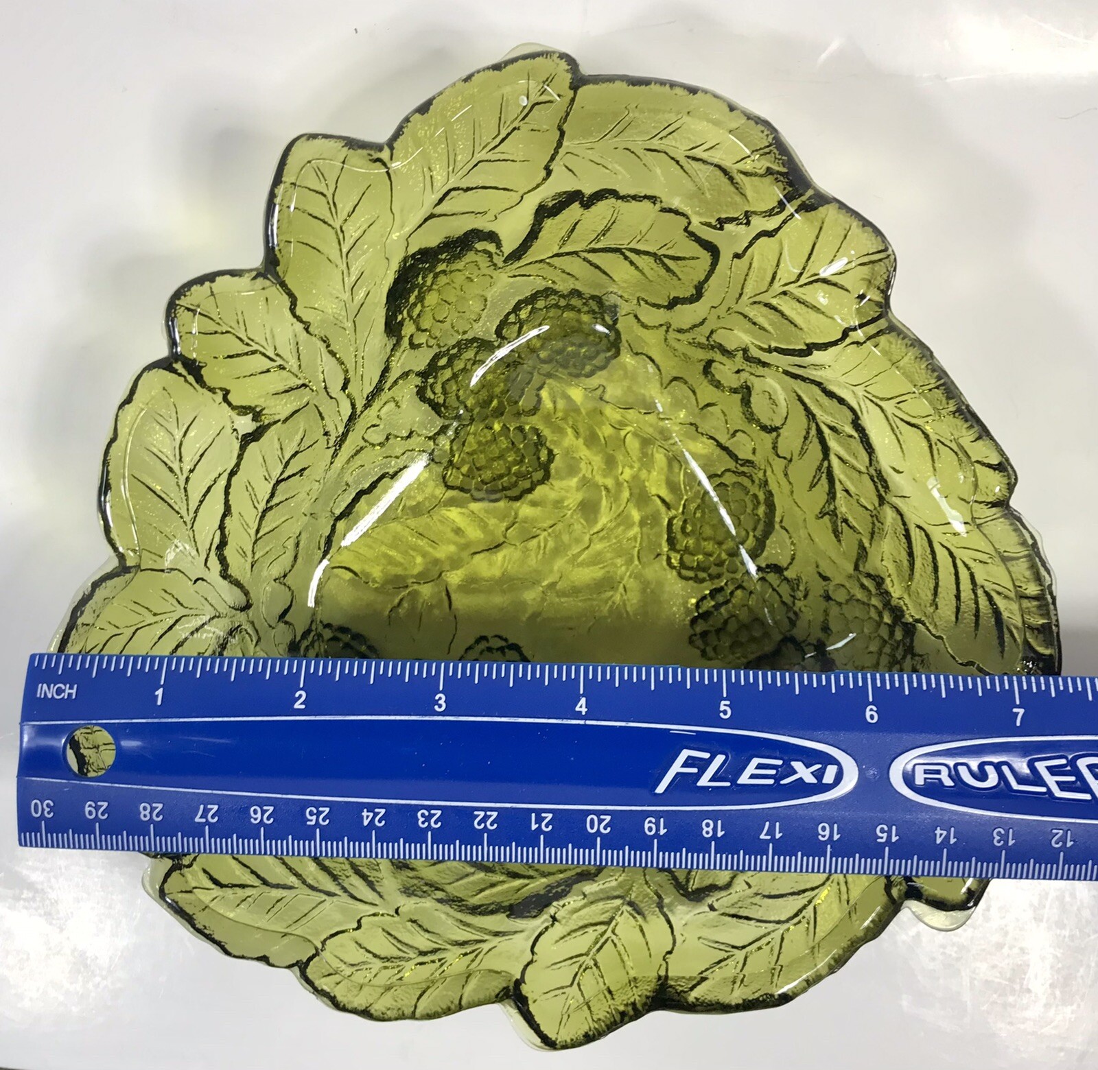 Indiana Glass Bowl Loganberry Green Candy Bon Bon Berries Leaves Dish 7” Vtg S7