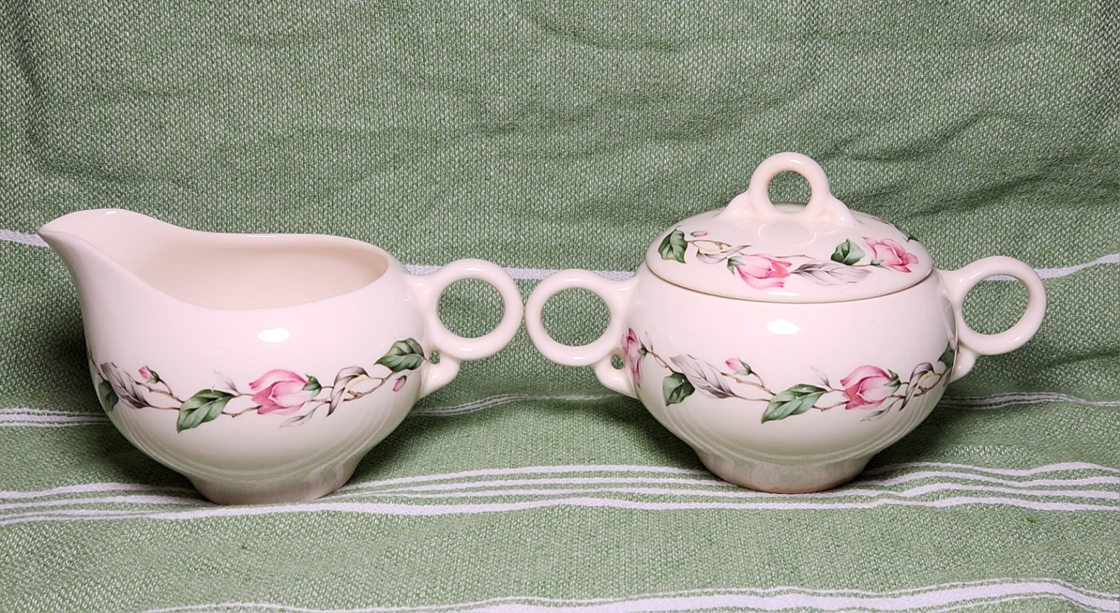 Vtg Universal Potteries Ballerina Rose Garland Ceramic Sugar & Creamer Set