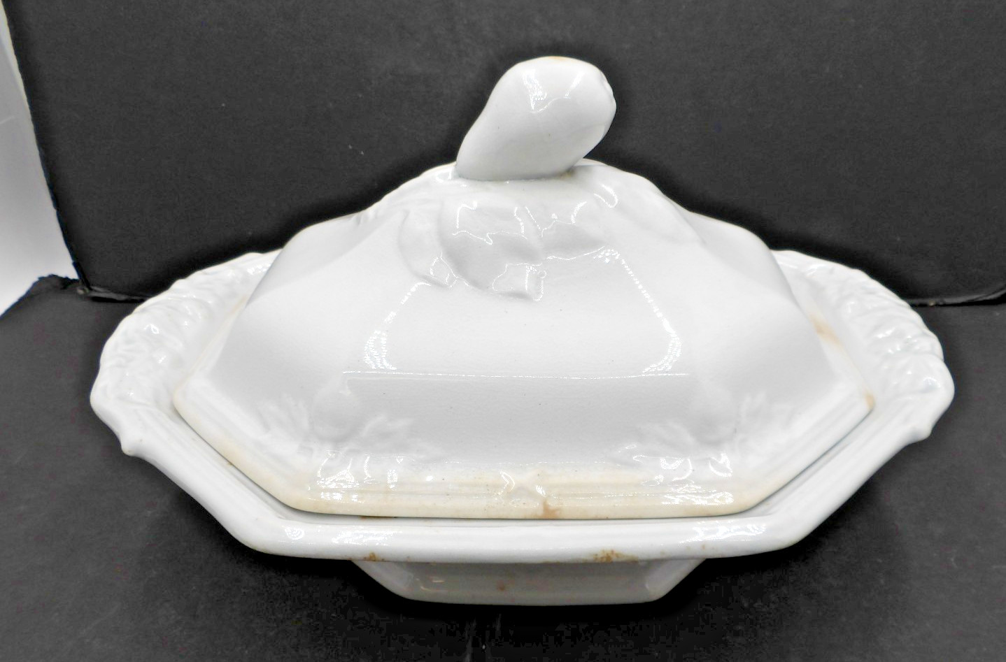 ANTIQUE WHITE IRONSTONE J WEDGWOOD FIG CASSEROLE w/ lid Diamond Mark 1856