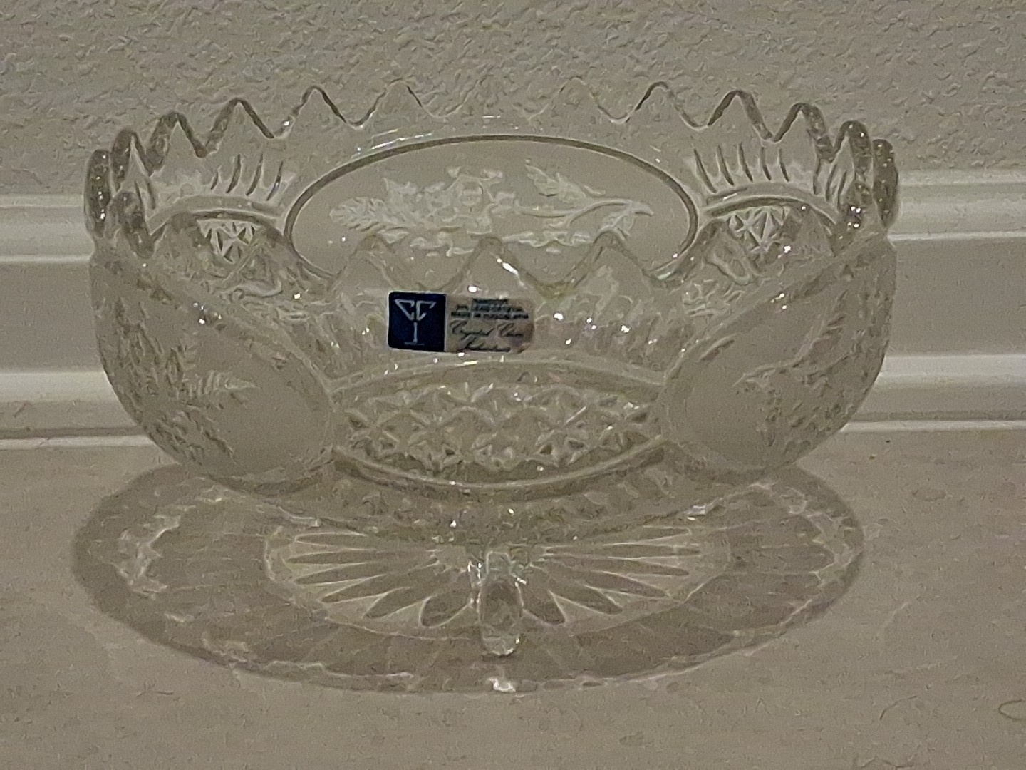 Stunning Vintage Lead Crystal Bowl Sawtooth Fruit Floral 5. 1 lbs – 8.5 inches