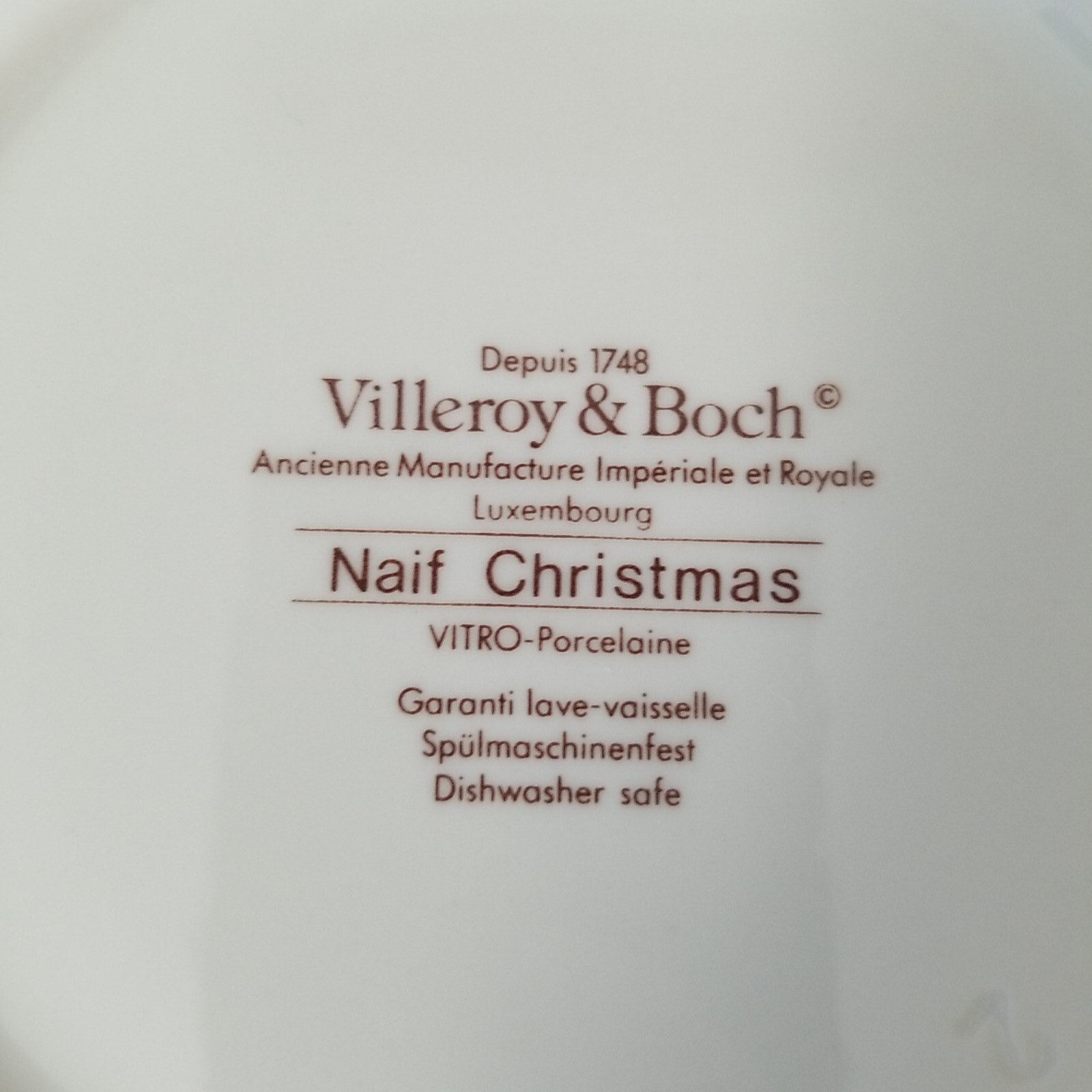 VILLEROY & BOCH DESIGN NAIF 5″ TRINKET BOX CHRISTMAS FOLK SCENE PORCELAIN RING