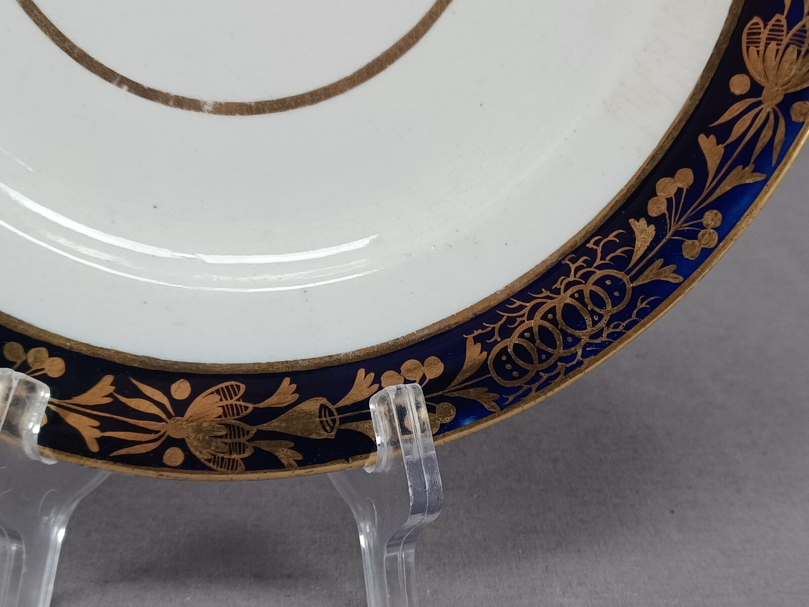 Chamberlain Worcester Gold Floral & Cobalt Border 9 1/8 Inch Plate C1800-1820 A