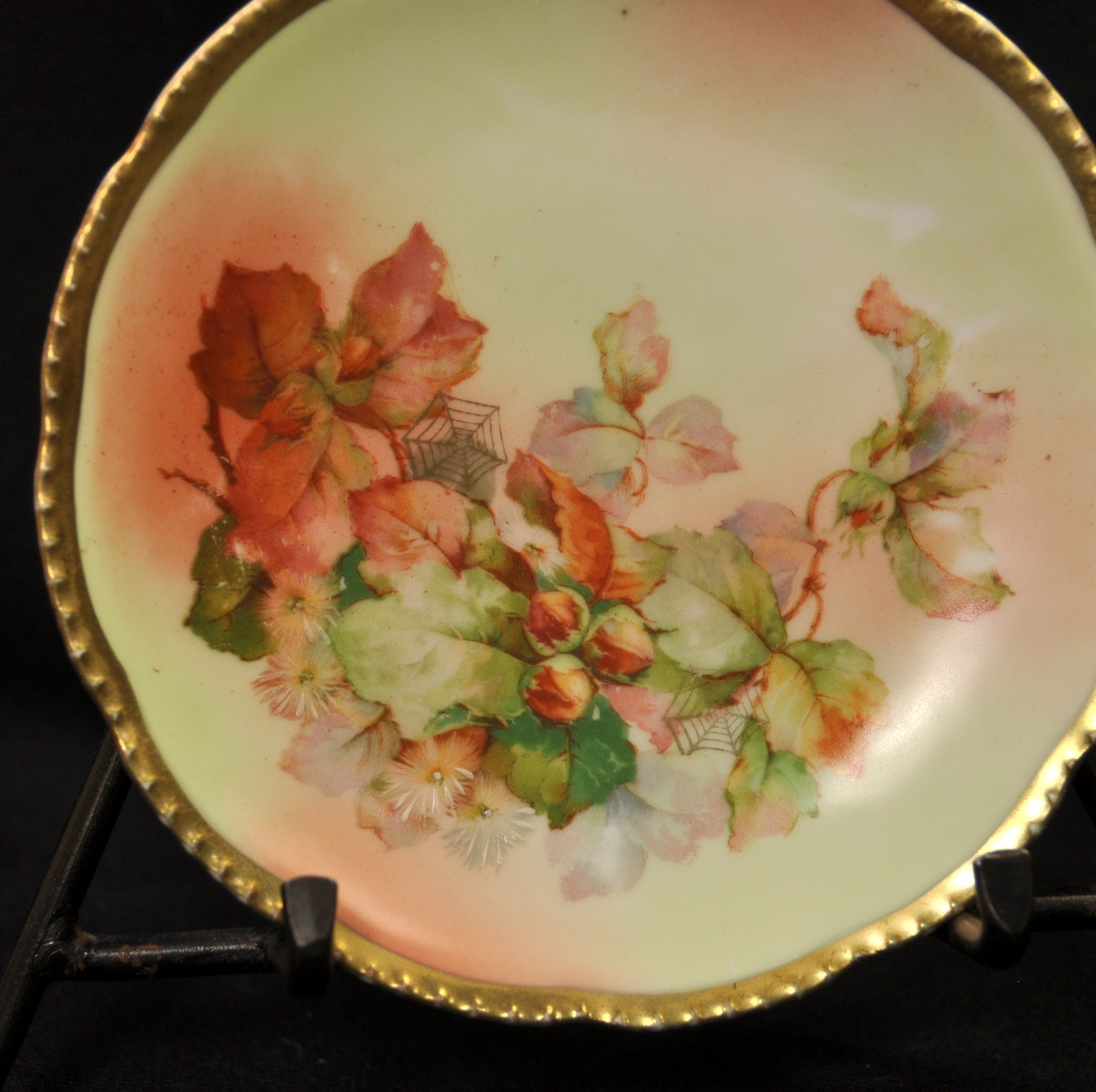 Royal Rudolstadt Beyer Bock 4 Bread Butter Plates 1905-1929 Nuts Gold Spider Web