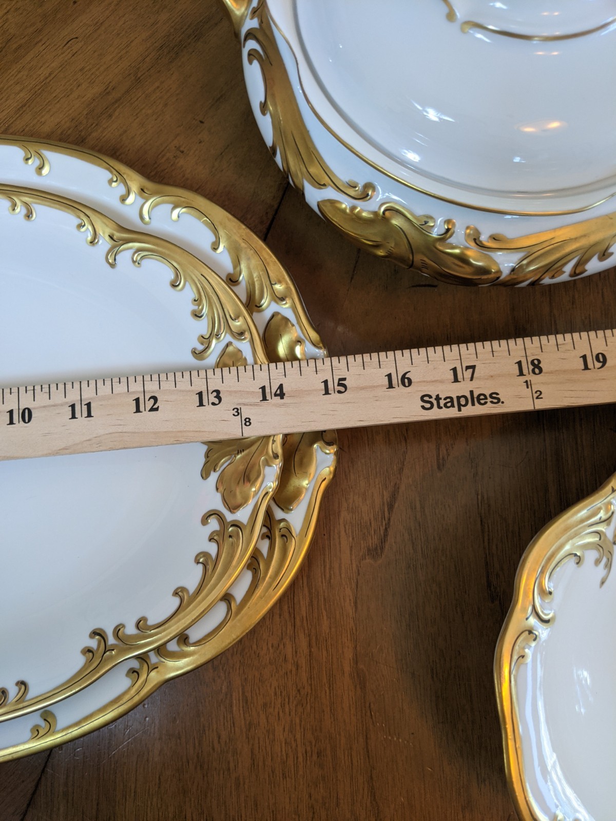 WALBRZYCH WAWEL CHINA POLAND GOLD GILDED EDGE COMPLETE SERVICE FOR 10 UNBOXED