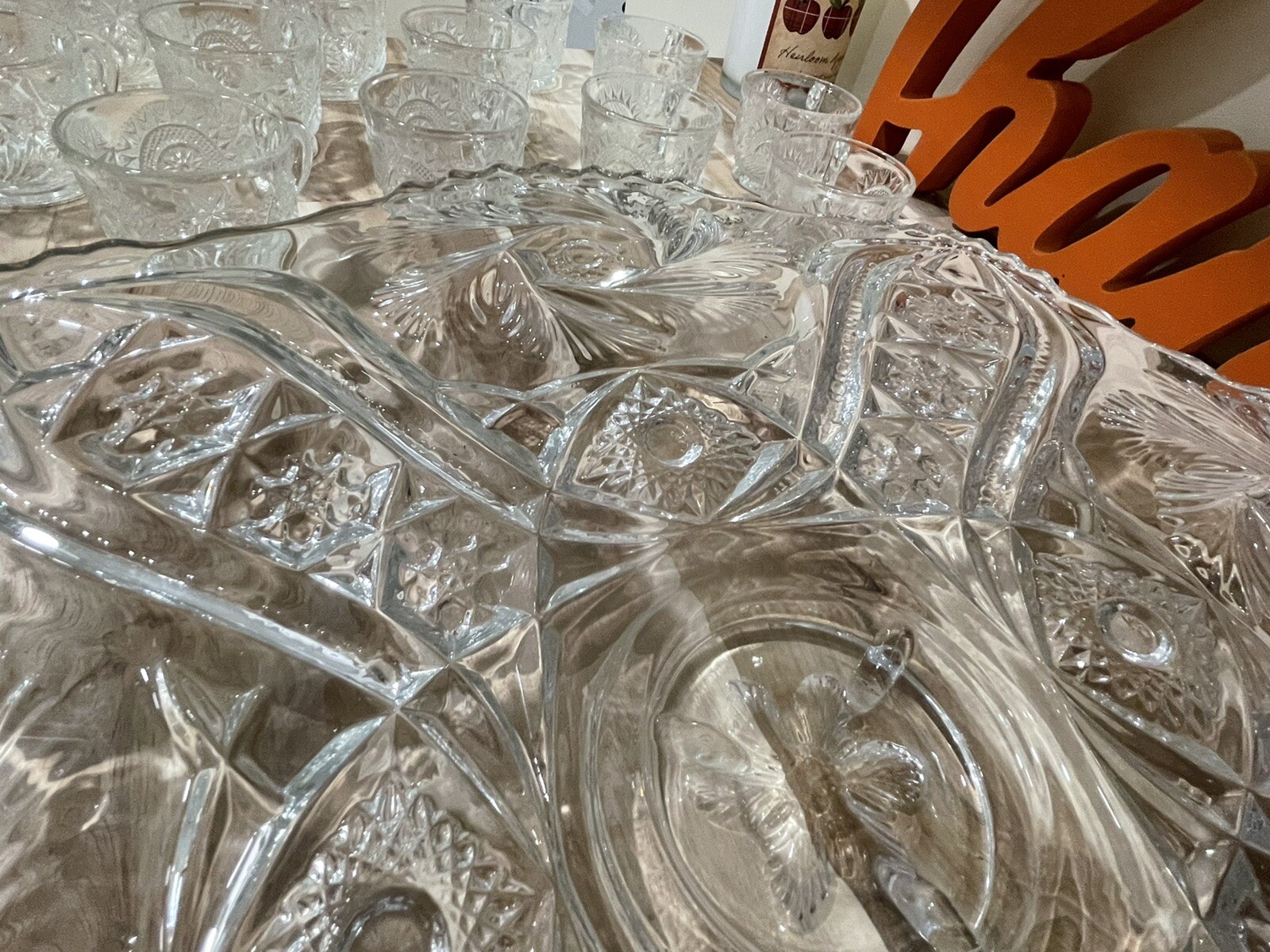 L. E. Smith Glass Galaxy Vintage Fifteen Piece Punch Bowl Set