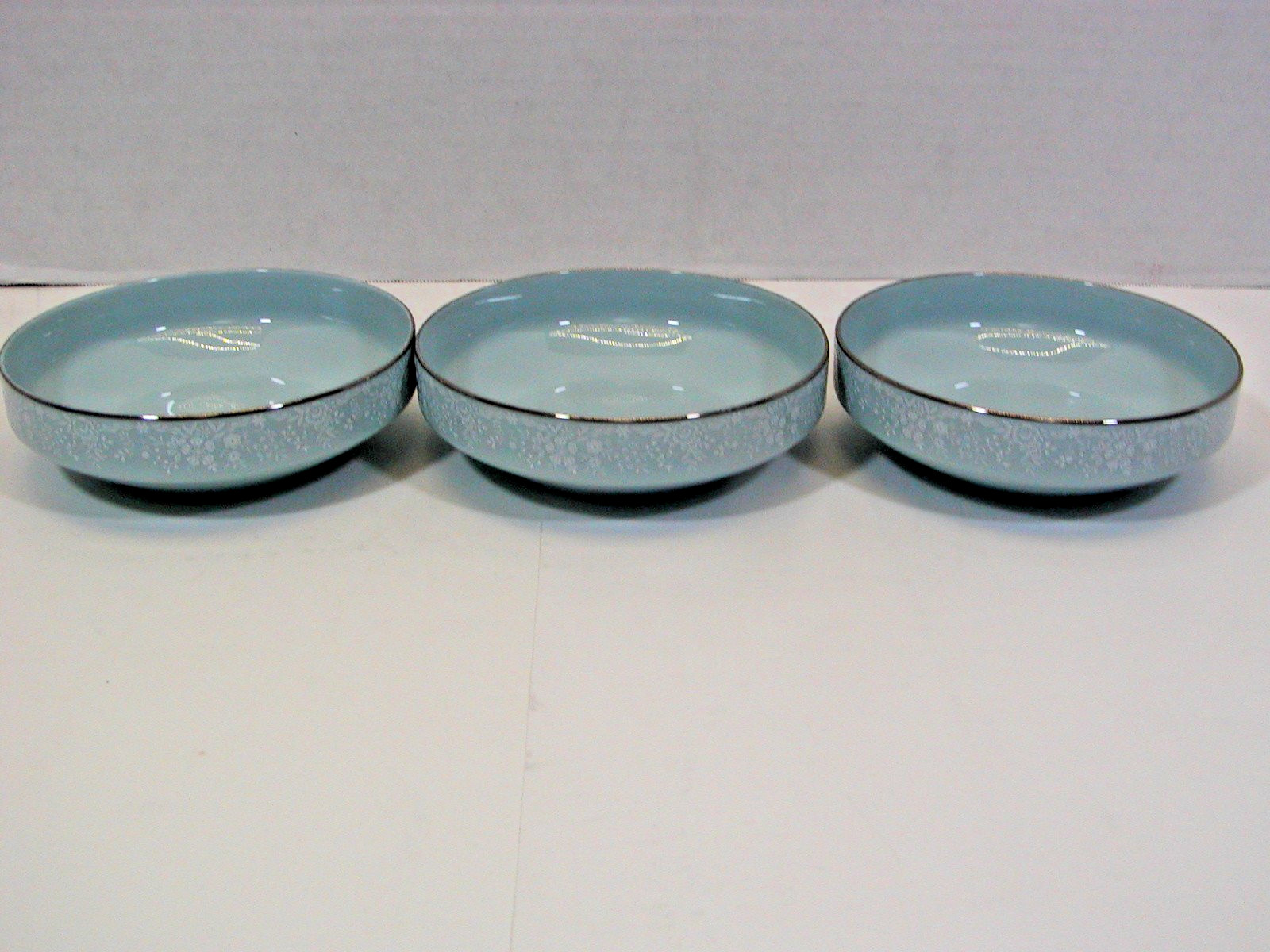 3 NORITAKE FIDELITY 5″ BERRY DESSERT BOWLS