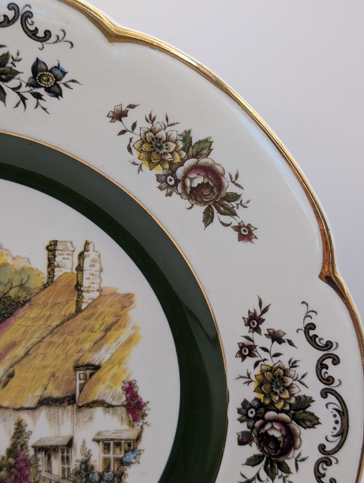 Vtg Set 2 Ascot Service Wall Plates Wood & Sons England Decorative 10″ Hangers