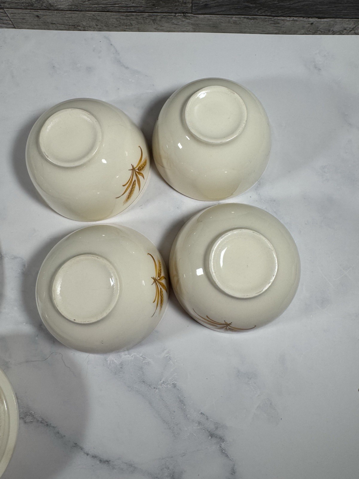 Taylor Smith Taylor Wheat Sugar Bowls Set of 4 Lidded Soup Bowls 1950s