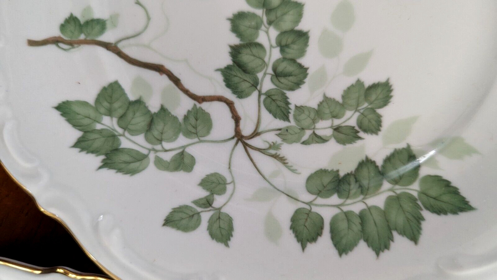Set of 4 Vintage Mitterteich “Green Leaves” 6 3/4″ Bread/Dessert Germany Perfect