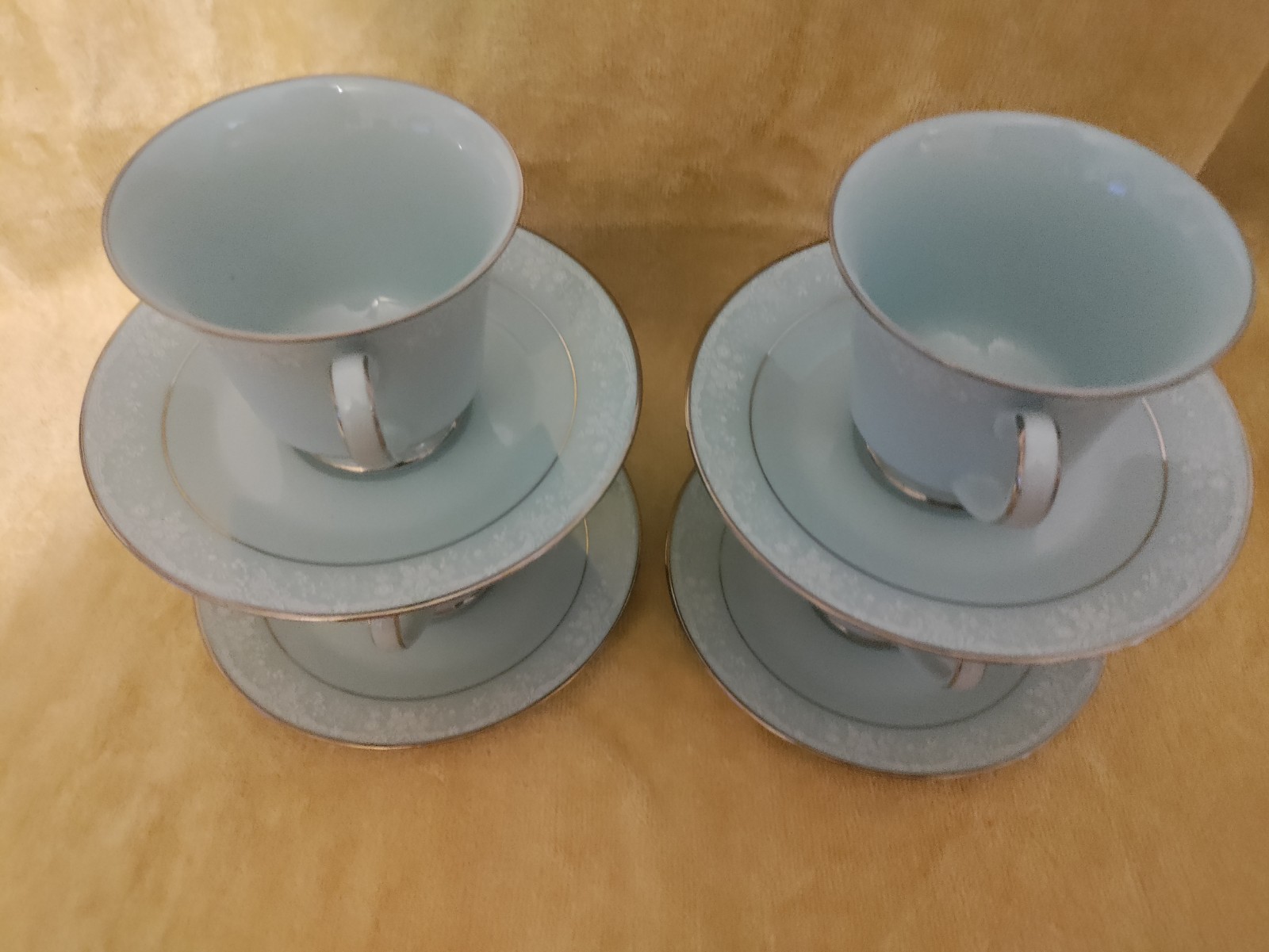 Noritake China Fidelity 4 Cup & 4 Saucers Baby Blue With Gold Trim 8003 W81