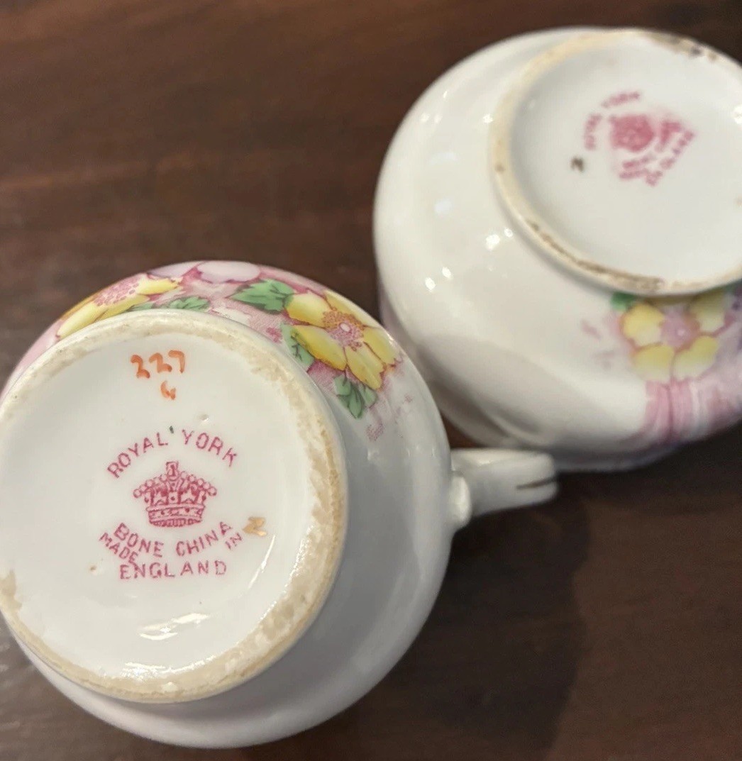 Royal York Sugar Bowl and Creamer Set Bone China England Gold Gilt