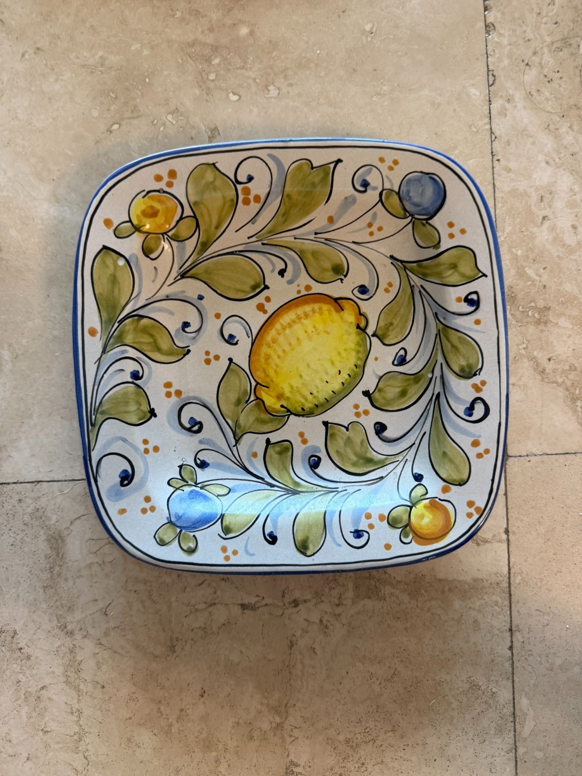 Hand‑Painted Italian Ceramic Plates – 8″ × 8″ – 1.2 lb each