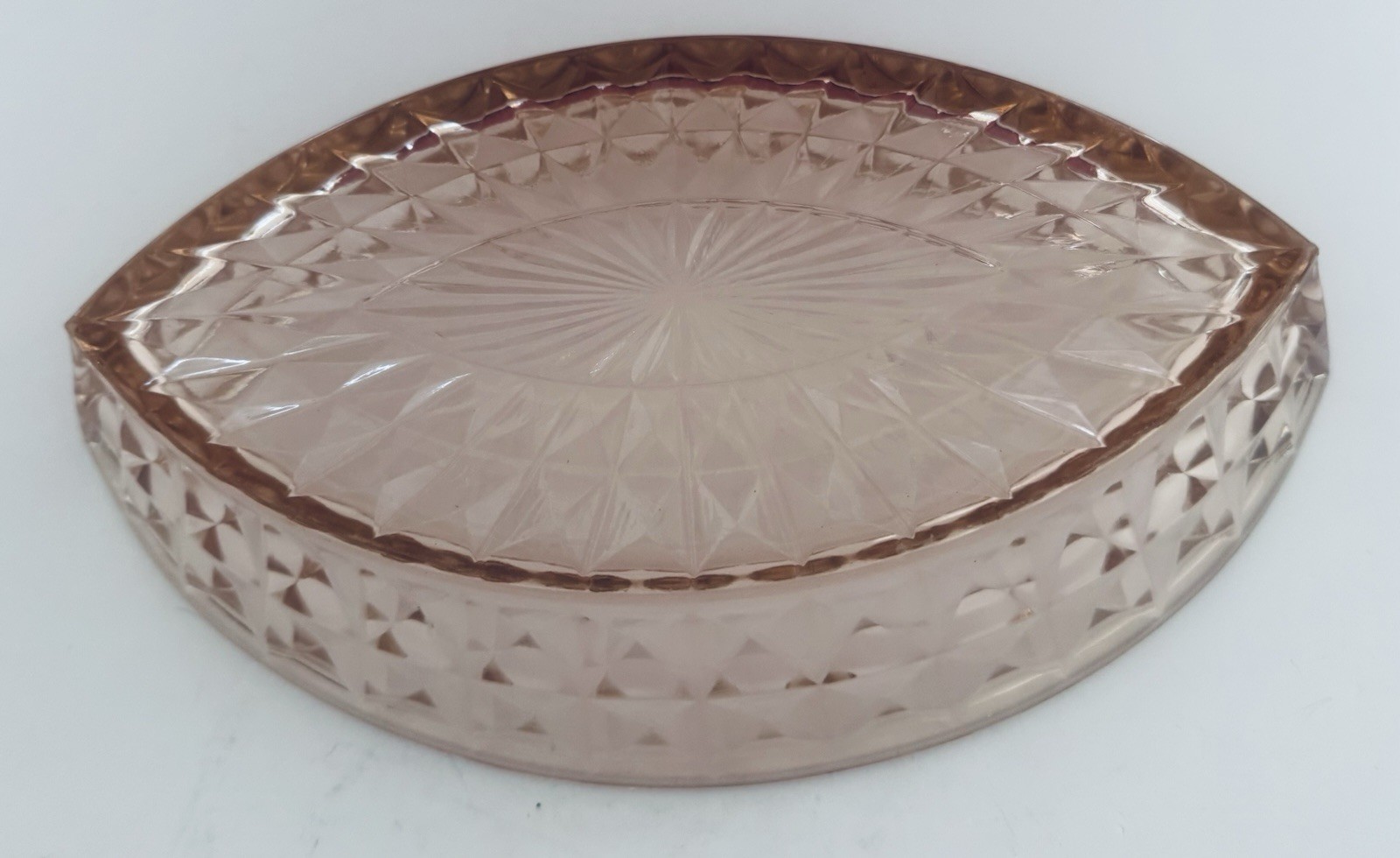 Jeannette Glass Windsor Pink Depression Large Oblong Boat Shaped Bowl 11 3/4″
