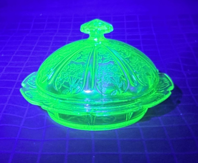 Jeannette Uranium Green Cherry Blossom Butter Dish Depression Glass Vintage