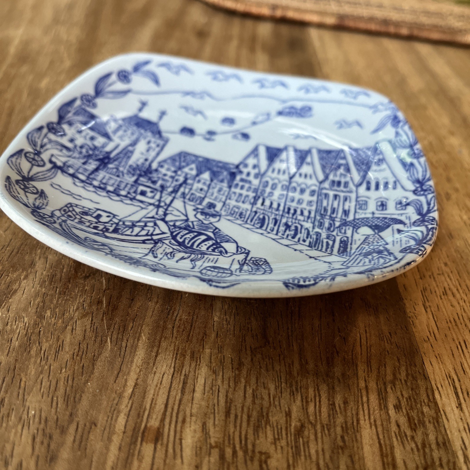 Stavangerflint Norway Fisherman Wharf Plate Kari Nyquist Norwegian Ceramics 5 in