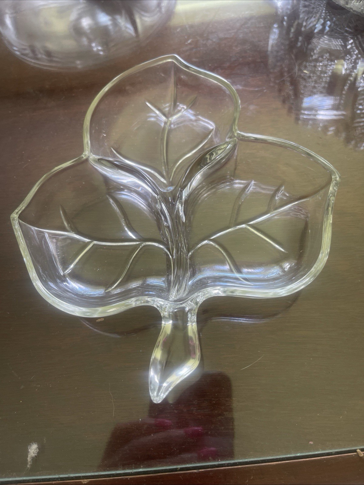 Leaf Shaped Divided Candy Dish Glass Tabletop Candy Nut Coin Holder 6.5″ Server