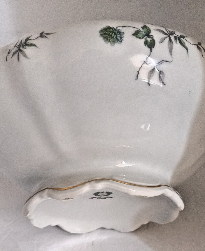 Mitterteich Bavaria Germany Green Ming Covered Vegetable Serving Bowl With Lid