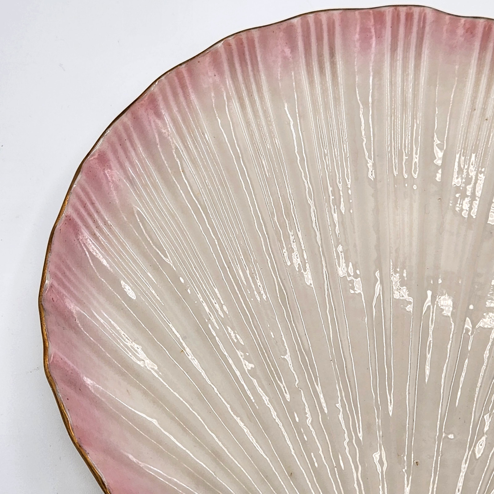 Antique Belleek 8.25″ Tridacna Shell Plate Pink Luster & Gold ,2nd Black Mark
