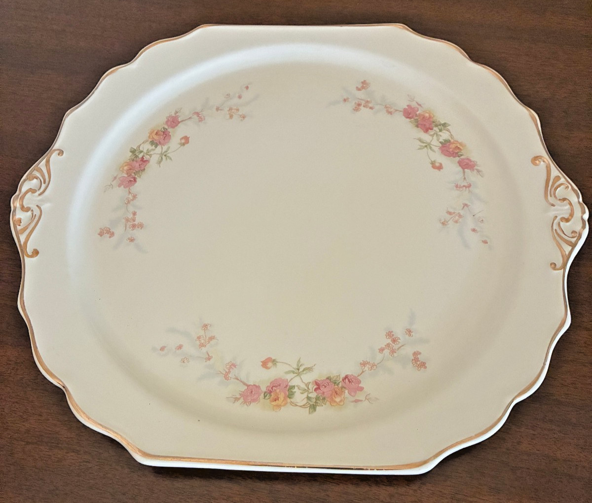BAKERITE CAKE/DESSERT PLATE WITH 22K GOLD TRIM/SWEETHEART ROSE/ CHOP TAB HANDLES