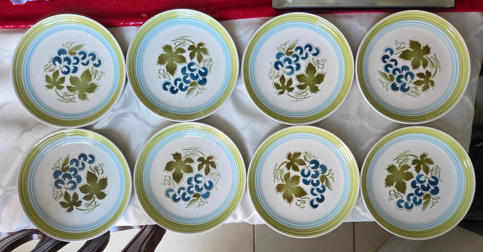VINTAGE Set of 8 Harmony House Blue Grapes Dessert Salad Plate JAPAN #4265 7.5″