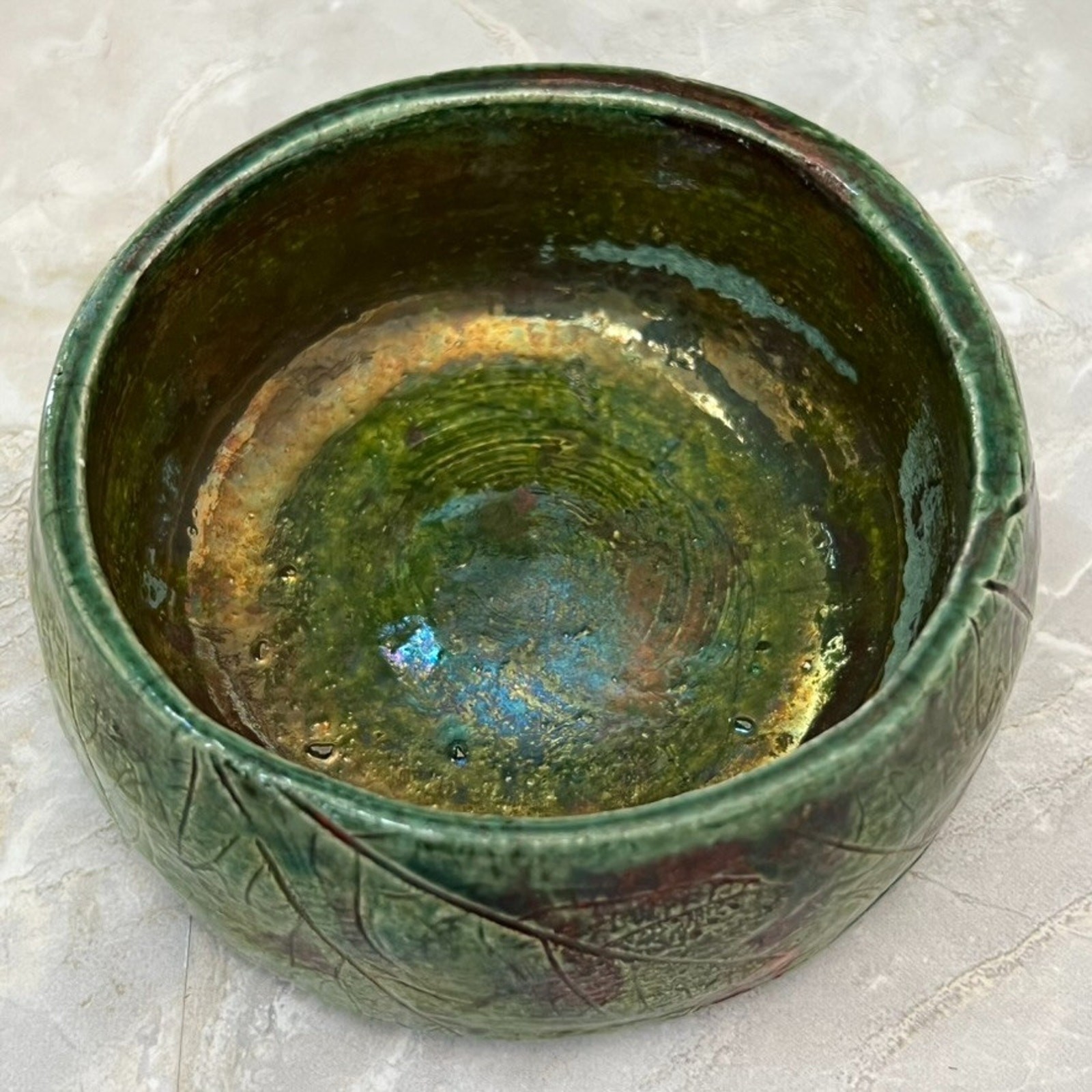 Art Studio Pottery Trinket Bowl Green Glaze Leaf Motif Iridescent Signed
