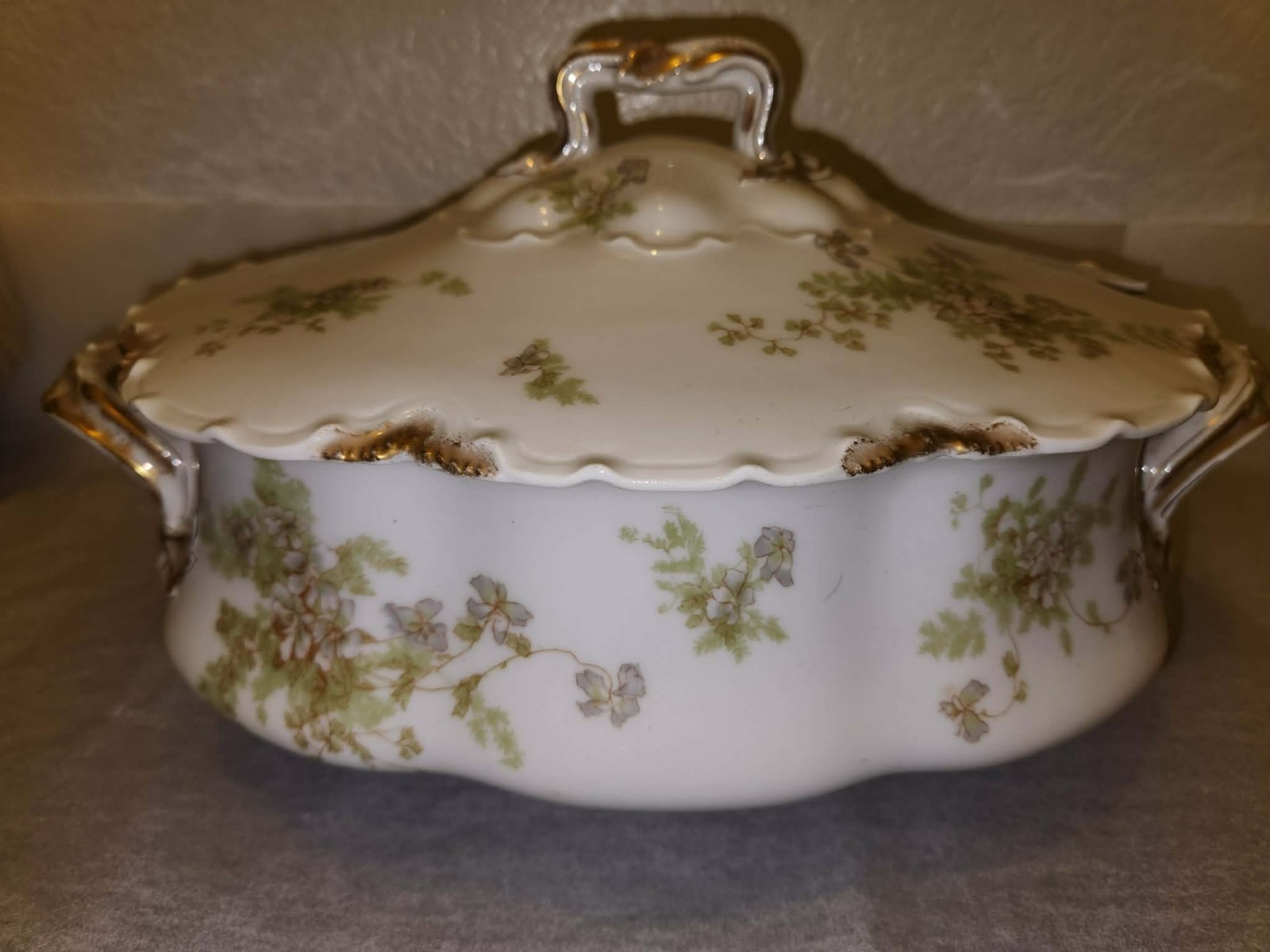 Haviland Limoges Montebello Covered Vegetable Dish France, 1890s Vintage Collect