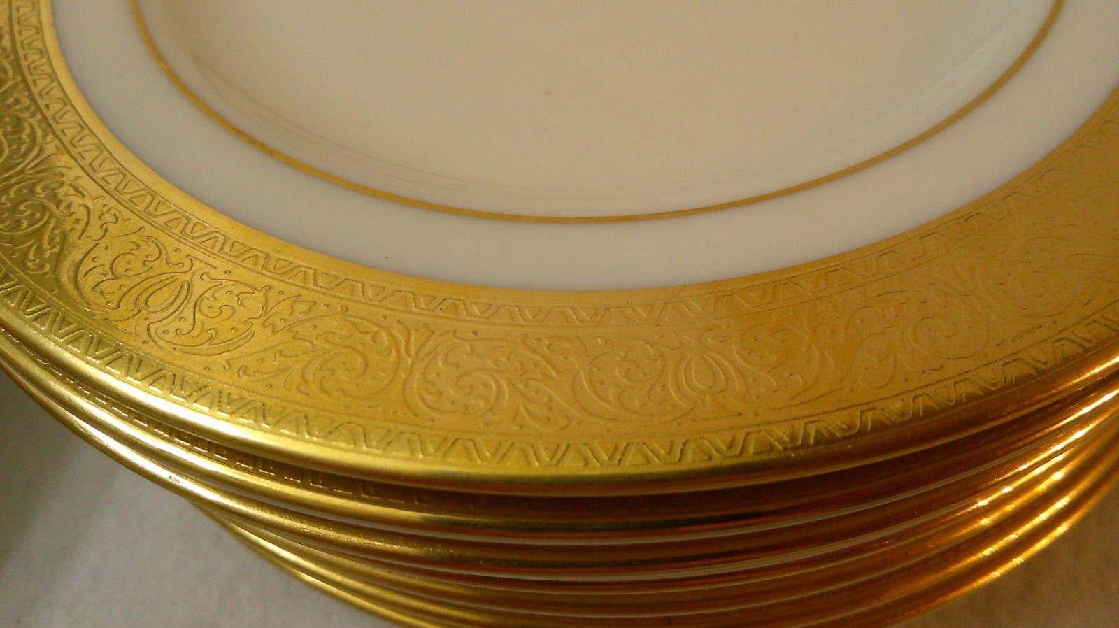 LENOX WESTCHESTER GOLD TRIM M-139 PLATES CUPS YOU PICK REPLACEMENTS