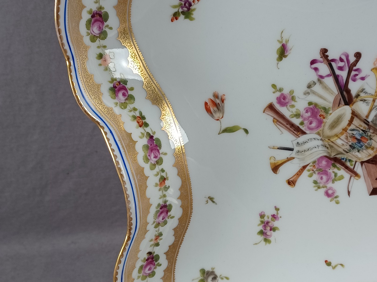 Dresden Nyon Style Musical Instruments Pink Roses & Gold 10 1/8 Inch Square Bowl