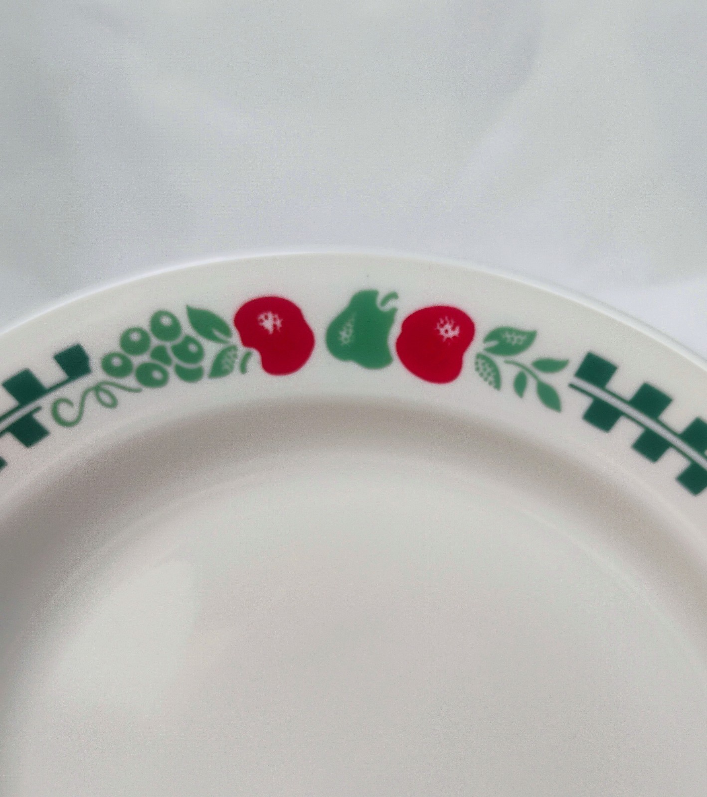 Corelle FARM FRESH Sandstone 15-oz Flat Rim Soup BOWL Green Gingham Jam Apples