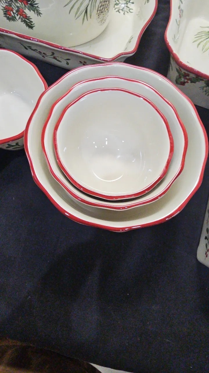 EUC Better Homes & Gardens WINTER FOREST Serving Set 15 Pieces