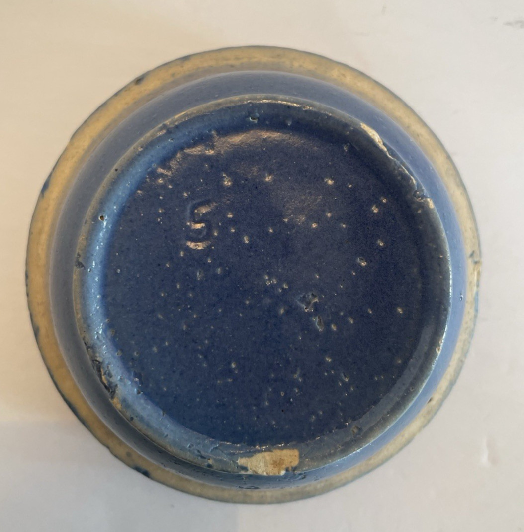 Vintage – Lt & Dk Blue & Burgundy Stoneware Set of 3 Bowls – 5, 5 1/8, 5 1/4 Dia