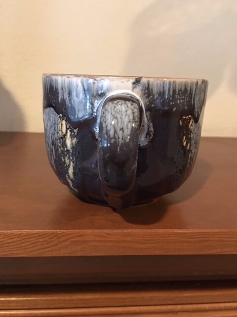 Coffee Mug Cup Studio Art Pottery Ceramic Blue/Tan Drip Glaze w/Grey Interior 