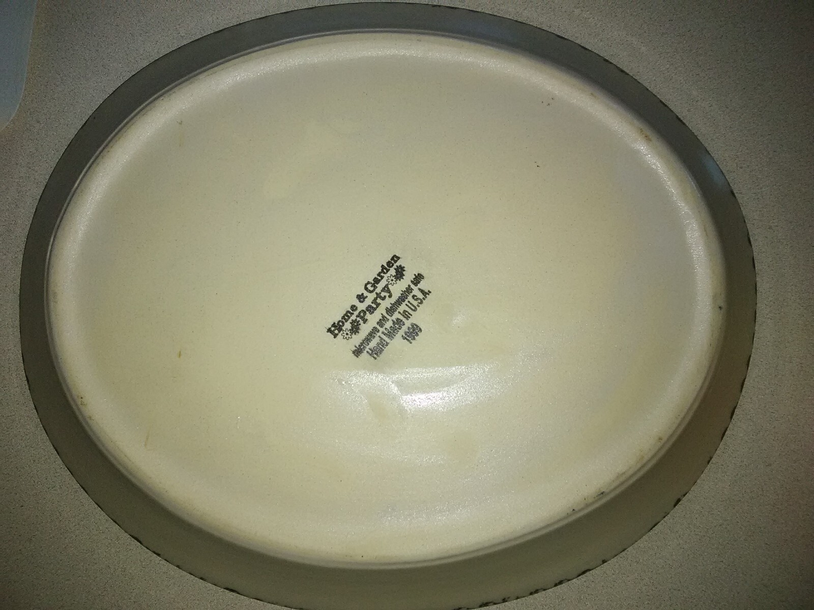 Home & Garden Party Magnolia Sponge Stone Wear Platter, made in USA 1999 EXC.