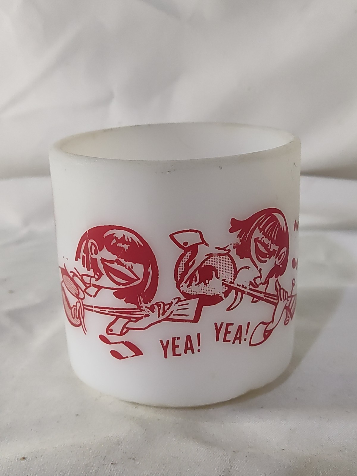 The Beatles YEA! YEA ! FEDERAL USA Milk Glass Coffee Cup mug RARE Fan 4