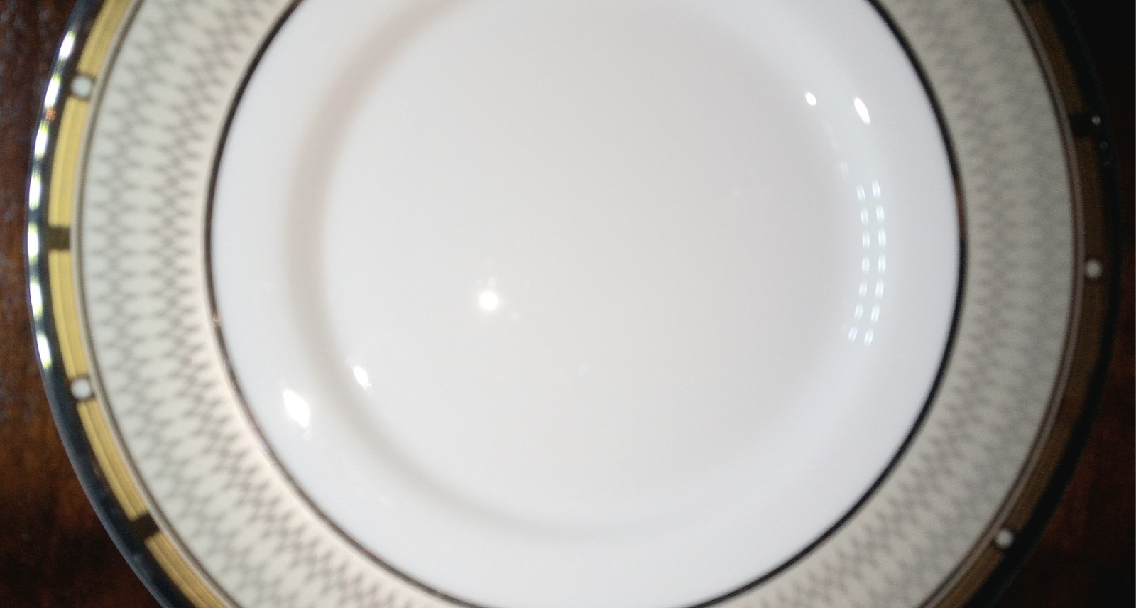 8 PLATE MIKASA FINA CHINA CAMBRIDGE PATTERN Y0501 DESSERT PLATE 6.5 in.