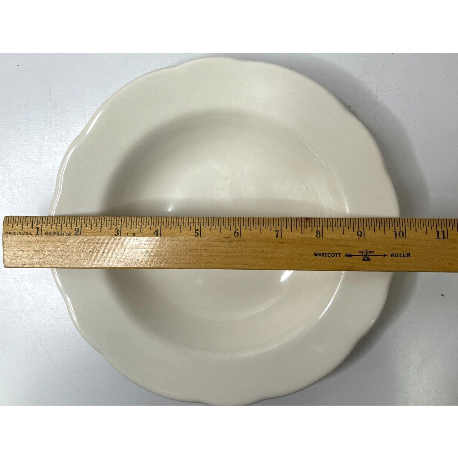 Lot of 4 Buffalo China Off White Scalloped Luncheon Plates 8 3/4 inches