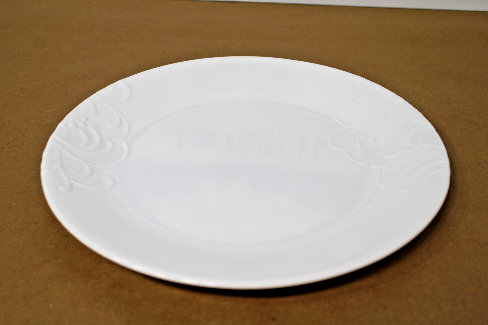 Corelle Madeline Embossed White Dinner Plate, 10.25″ Frost White