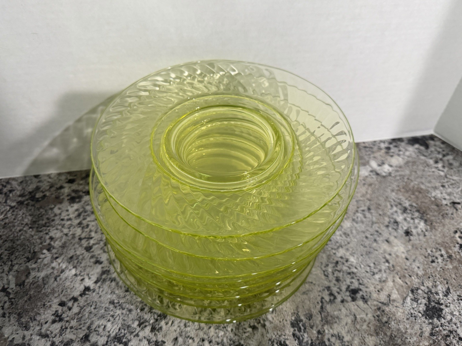 Swirl Vaseline glass Plate Set Of 10