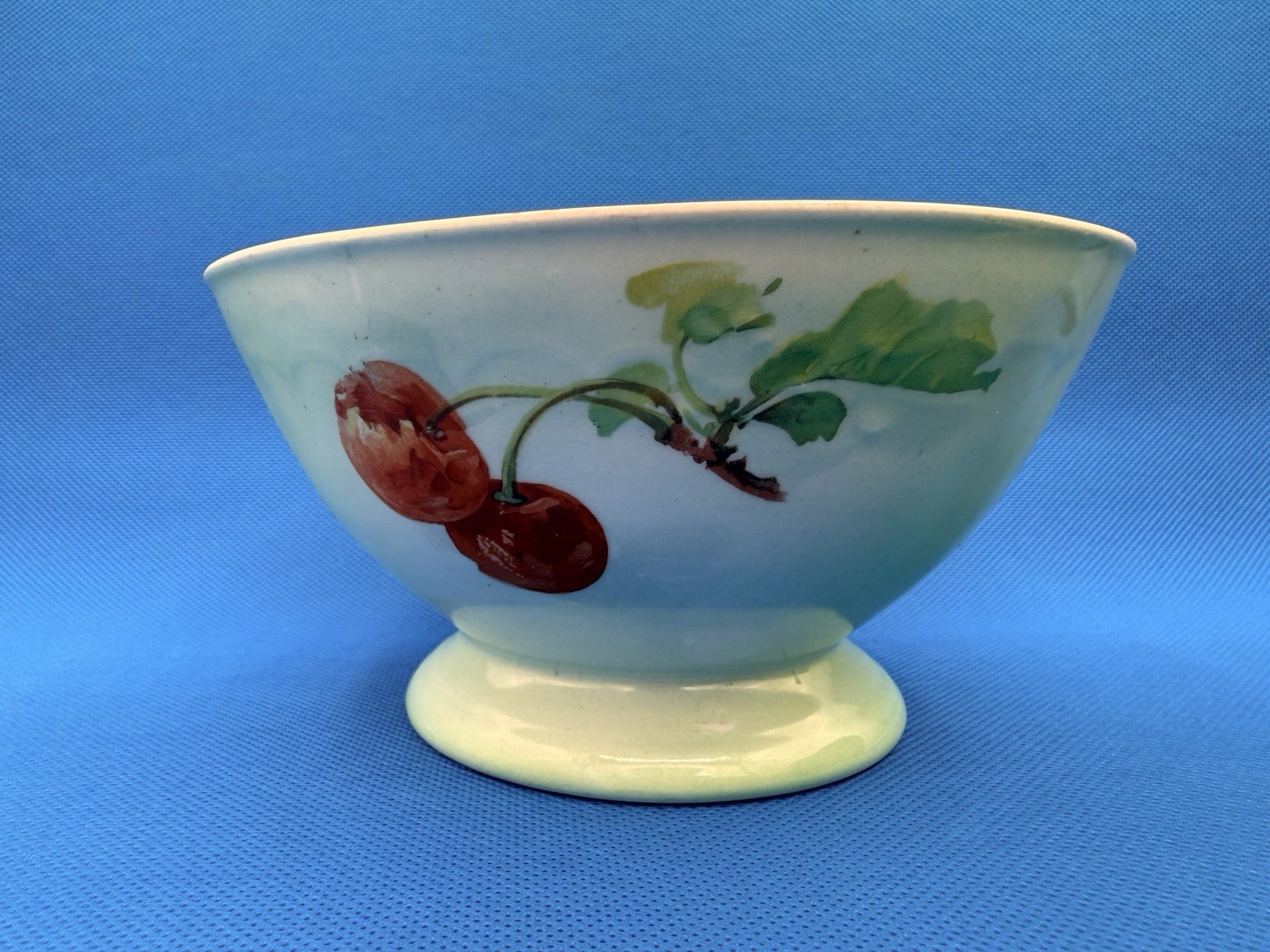 Sèvres Porcelain Fruit Pattern Decorative Bowls Four-Piece Set (113)