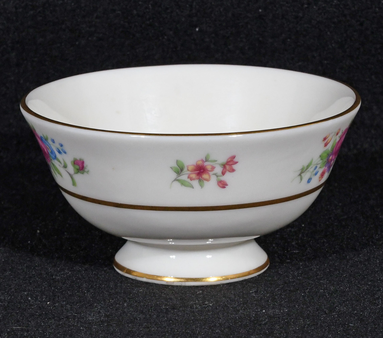 Lenox Rose J300 Cup 2″ Tall & Saucer 5 5/8″ Gold Trim
