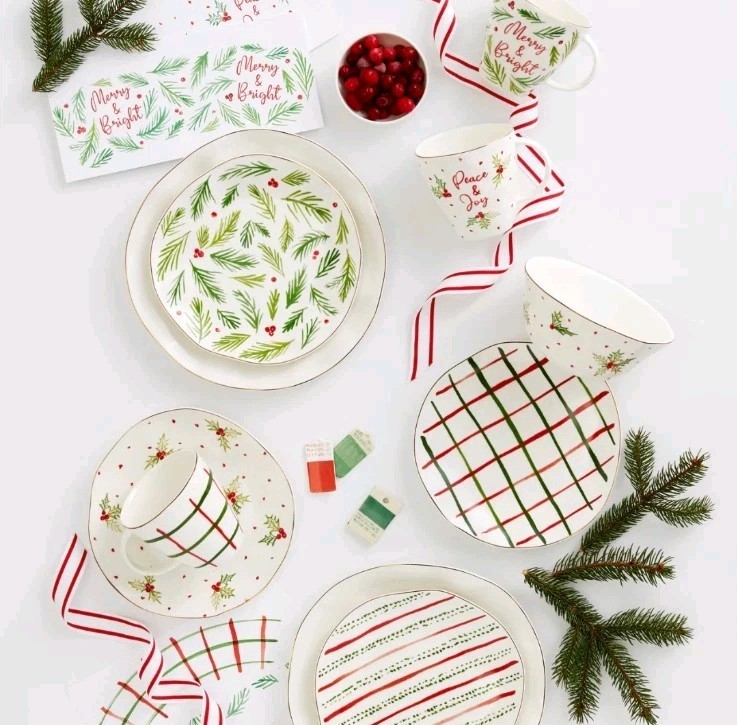 New In Box Lenox China Christmas BAYBERRY – Twelve Piece Dessert Set