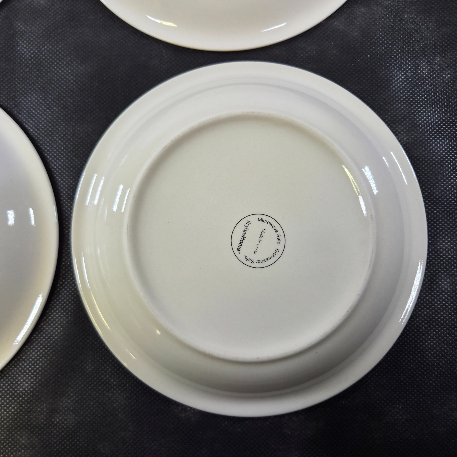 HOLIDAY Set of 4 Brylane Home Pottery Green Swirl Salad Appetizer Plates 7 1/4″