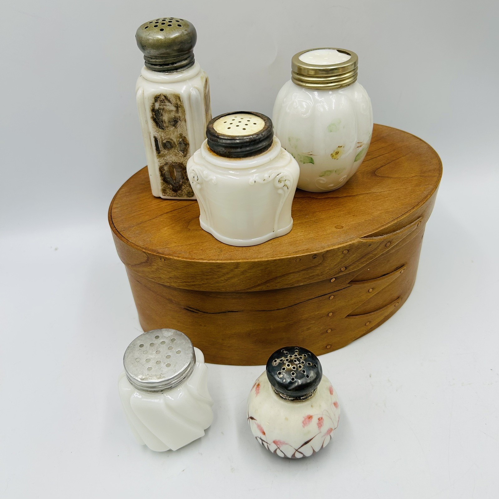 5 Antique Eapg Milk Glass Mixed Lot Salt Shakers