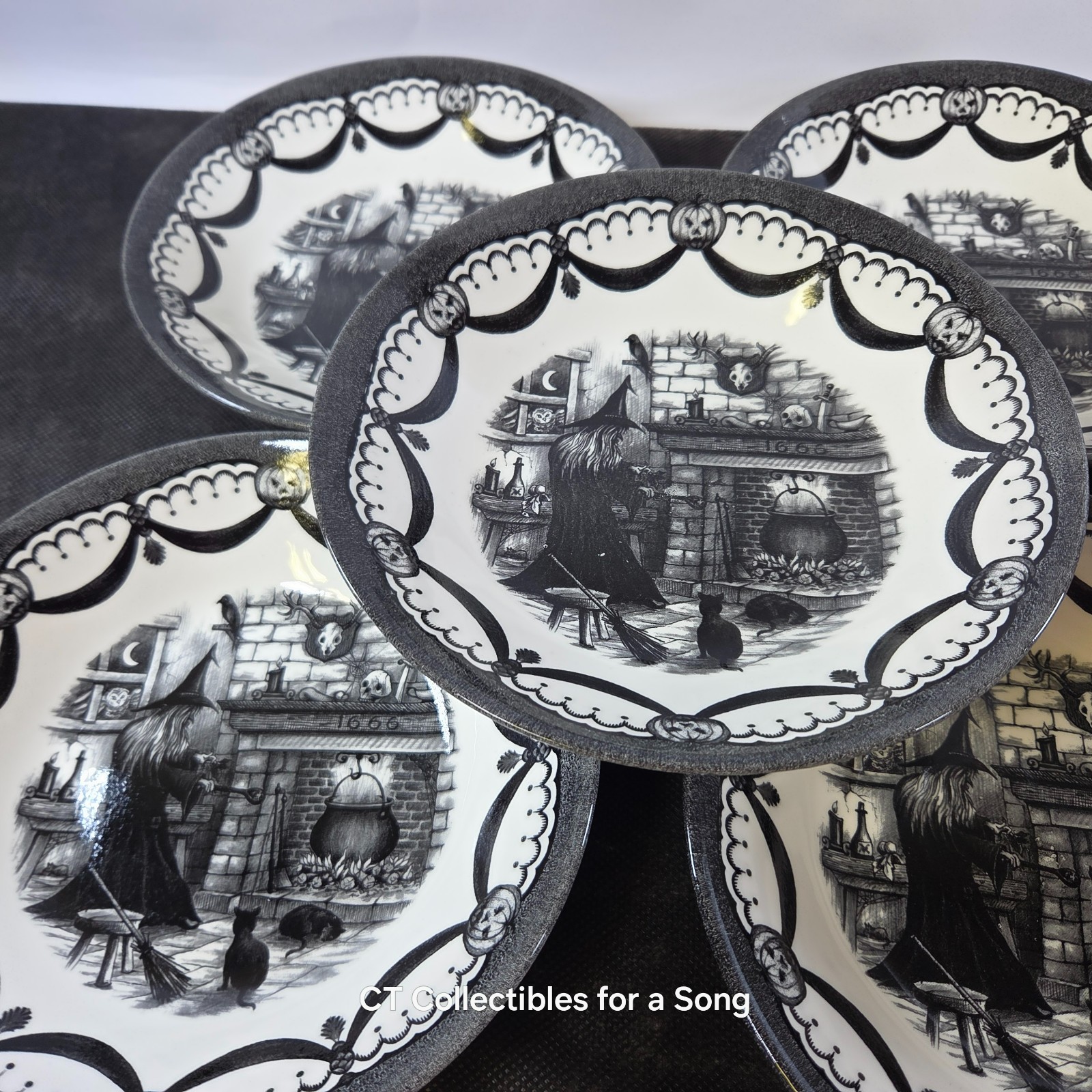 New Set 12 Royal Stafford Haunted Home Cereal Bowls 7 1/2″ Black & White in Box