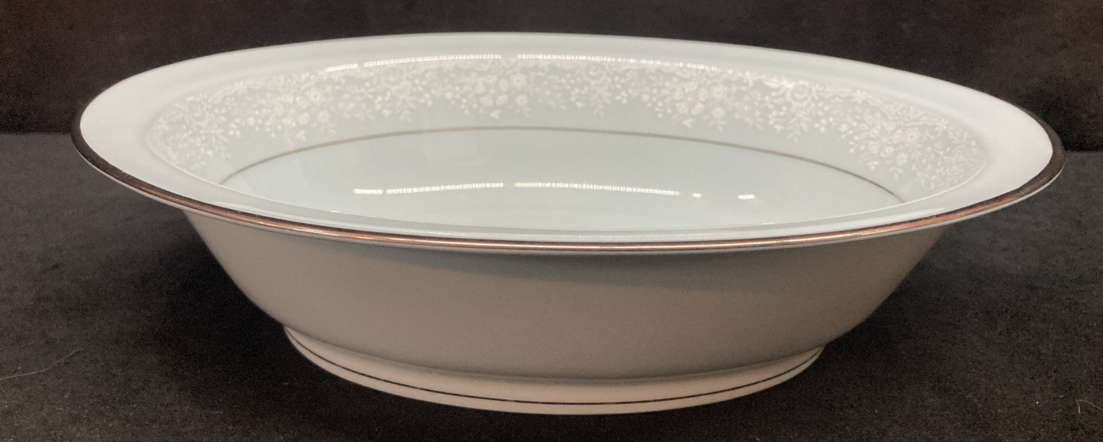 Noritake Fidelity 8003 Light Blue Oval Vegetable Bowl 10 1/8”