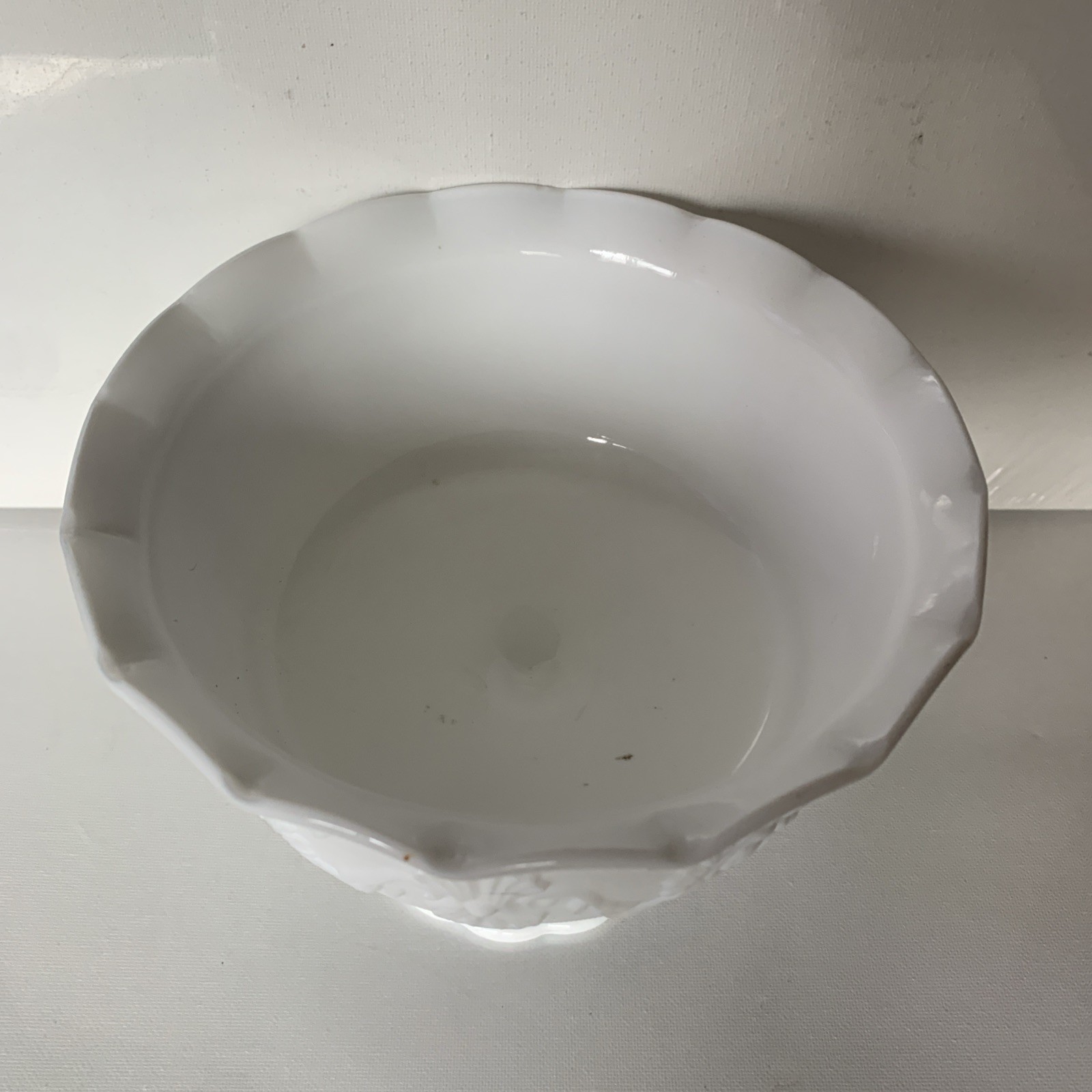 VTG Indiana Glass Milk Glass Pedestal Compote Bowl Filigree Pattern 5.5”T x 7”W