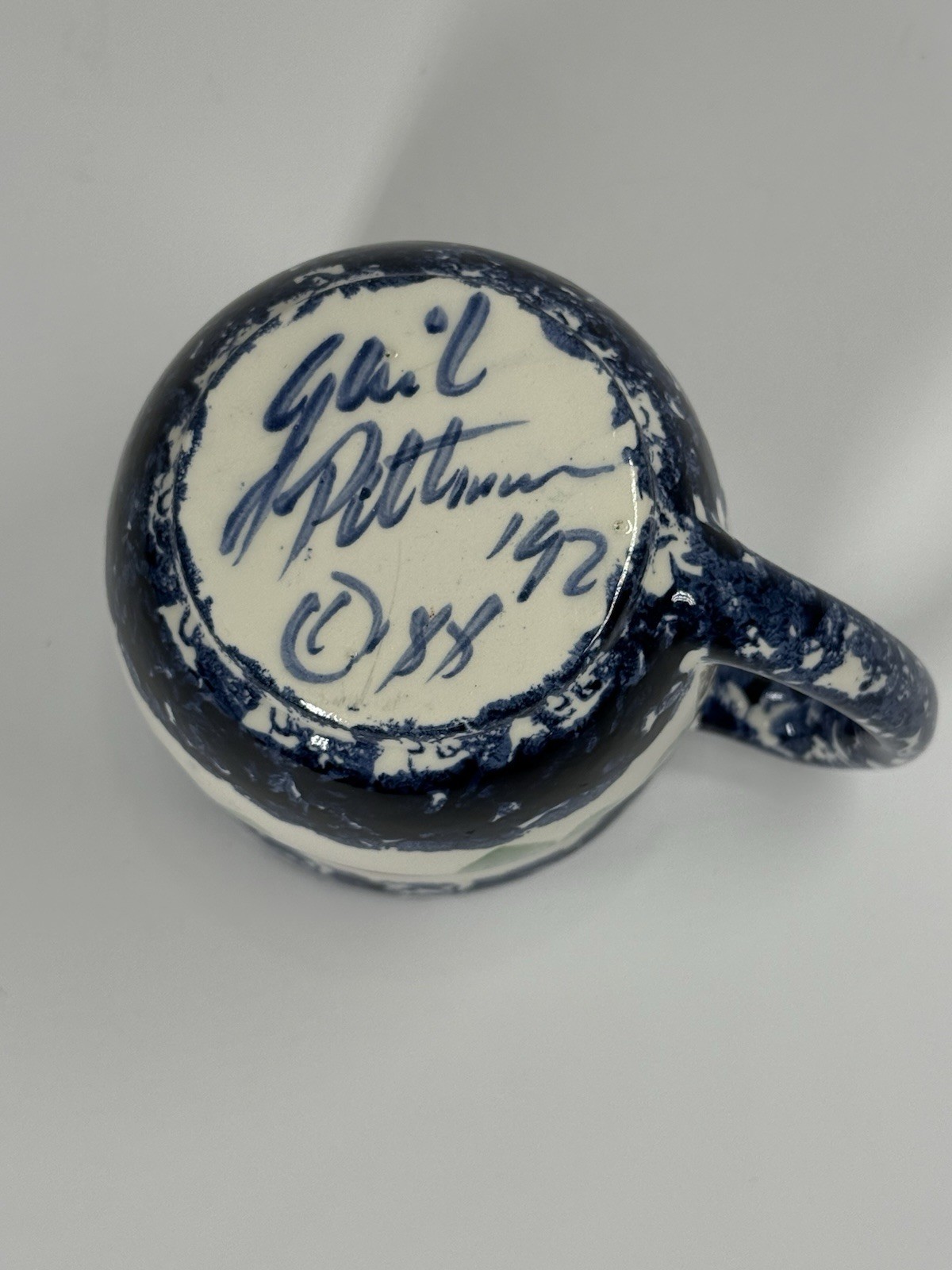 Vintage Gail Pittman Pottery Mug 1992 Hand Painted Floral Blue & Red 4.5” Signed