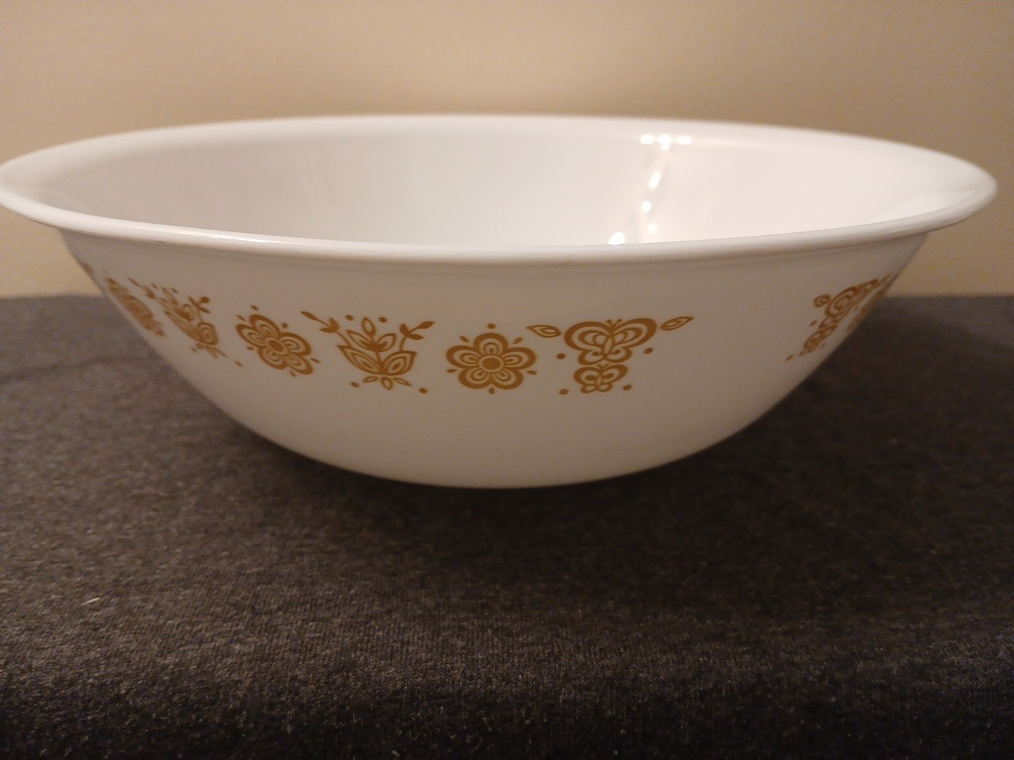 Vtg Corelle Butterfly Gold Lg Serving Bowl 10.25″ Diameter 3.25″ Deep Vegetables
