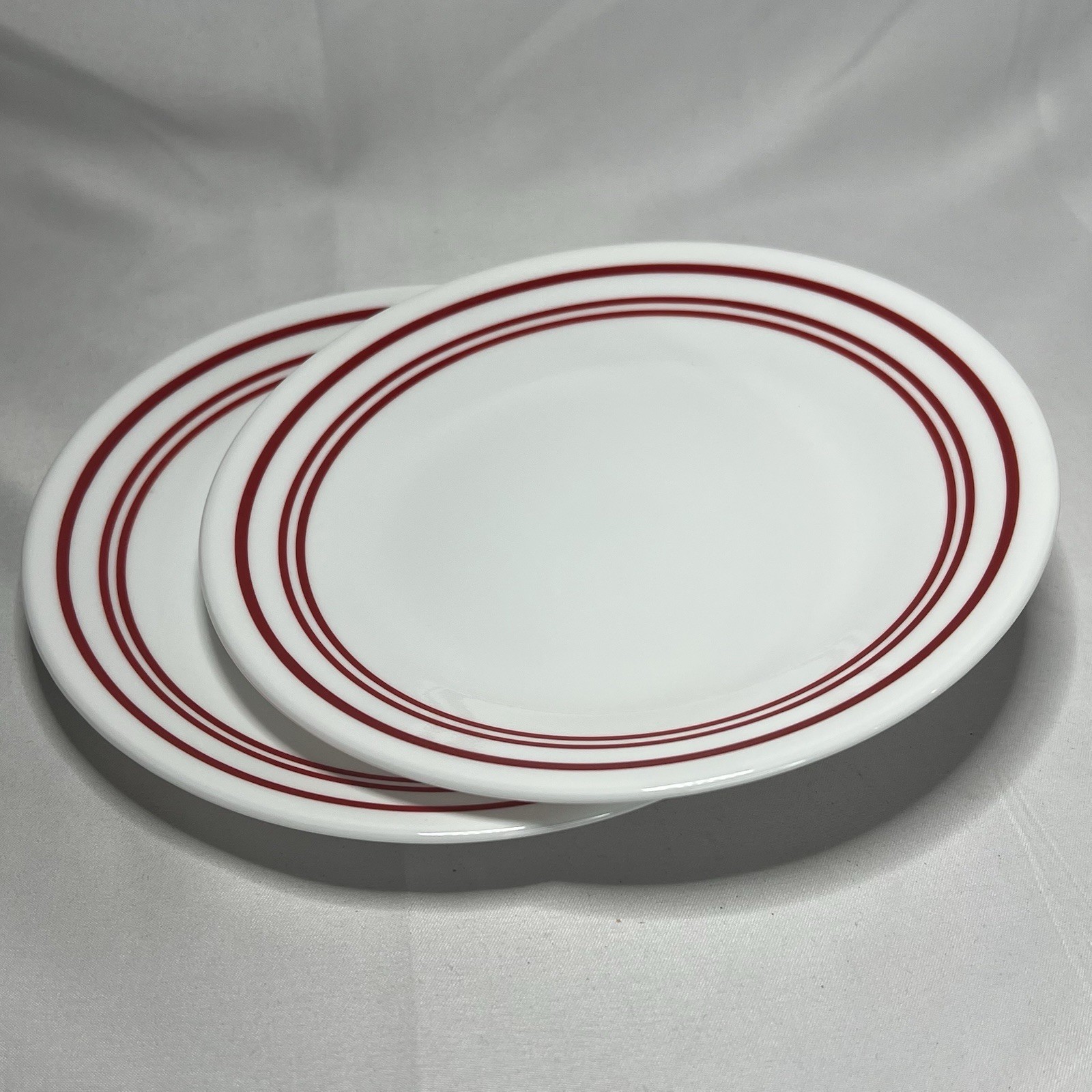 Corning Corelle Classic Cafe Red Pattern Set of 2 Bread Plates 6 3/4″
